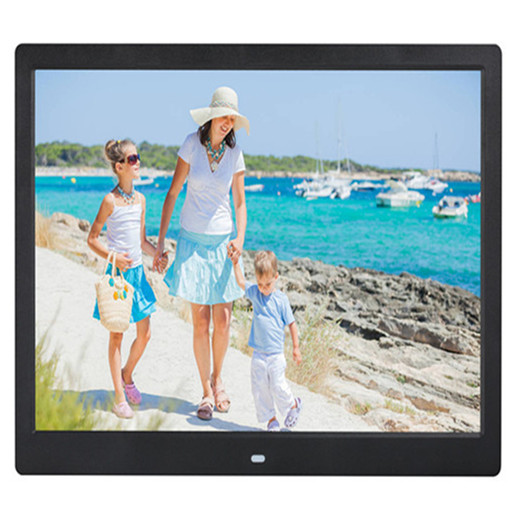 Wall-mounted digital photo frame (4)