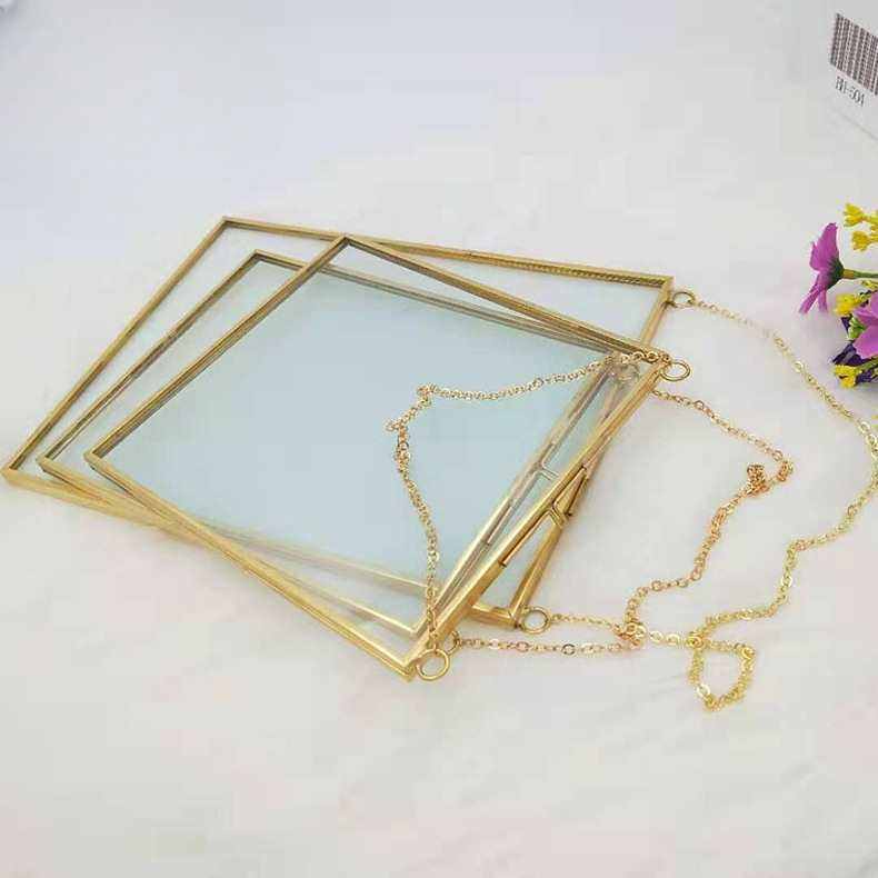 Double glass floating square metal frame for pressed flowers and photos