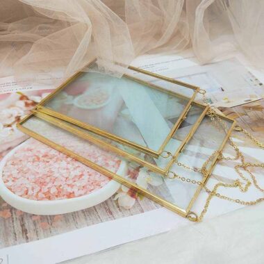 Double glass floating square metal frame for pressed flowers and photos