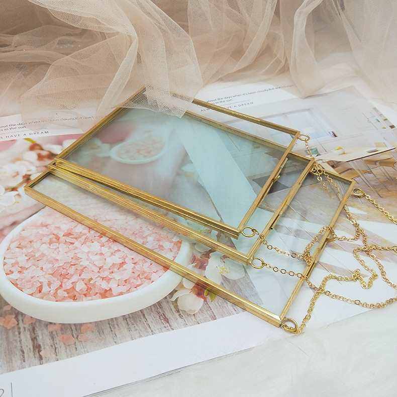 Double glass floating square metal frame for pressed flowers and photos