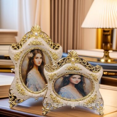 Elegant gold pearl oval metal photo frame for 6 and 7 inch photos