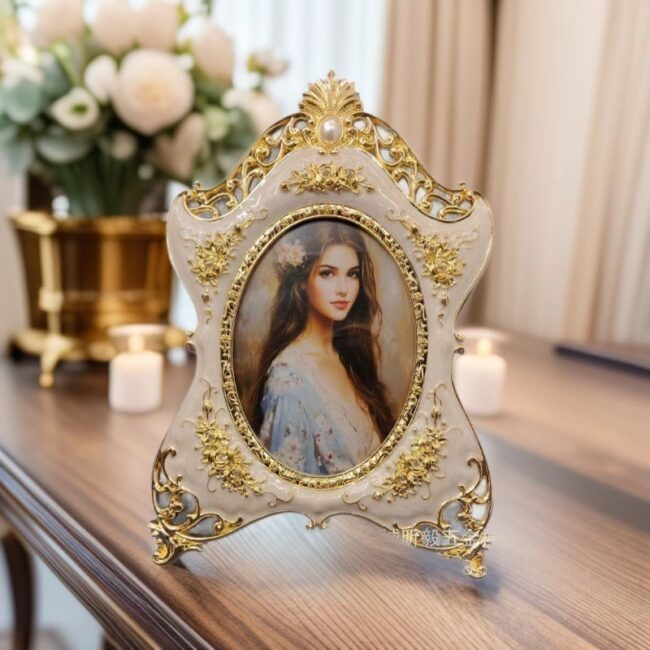 Elegant gold pearl oval metal photo frame for 6 and 7 inch photos