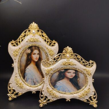 Elegant gold pearl oval metal photo frame for 6 and 7 inch photos
