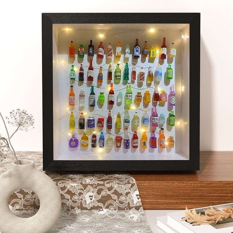 Handmade Solid Wood Photo Frame with Three-Dimensional Hollow Craft Design