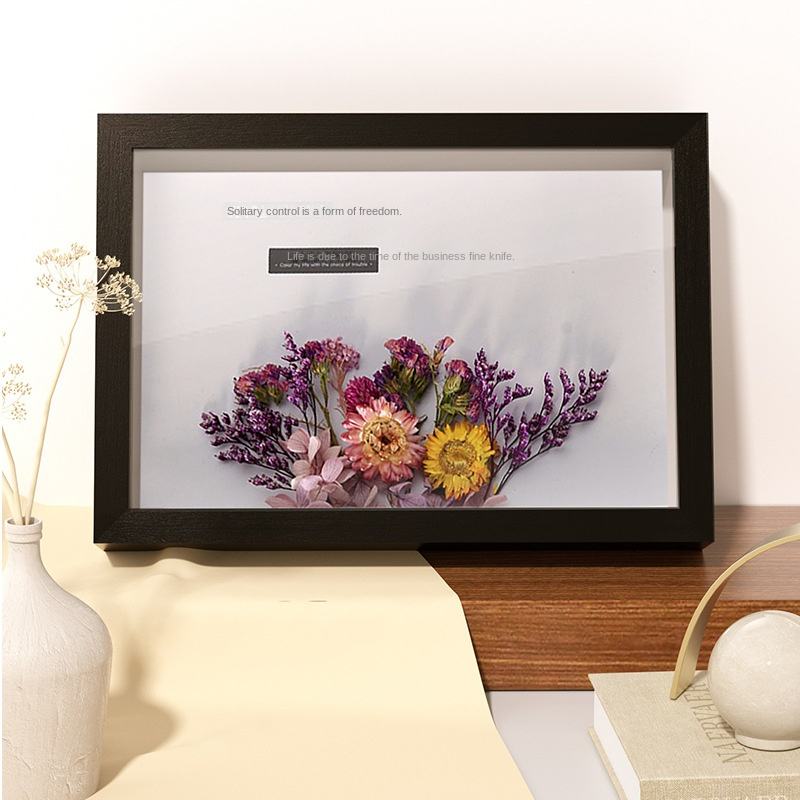 Handmade Solid Wood Photo Frame with Three-Dimensional Hollow Craft Design