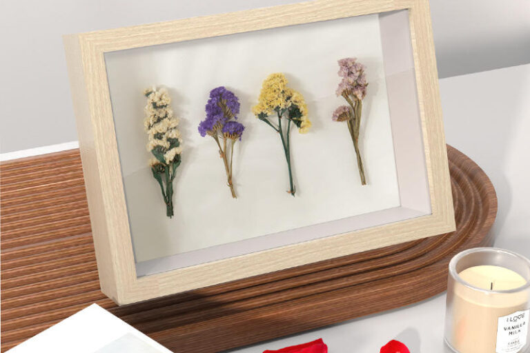 Handmade Solid Wood Frame with 3D Hollow Design – Wall & Table Display Crafts (6) Handmade Solid Wood Photo Frame with Three-Dimensional Hollow Craft Design