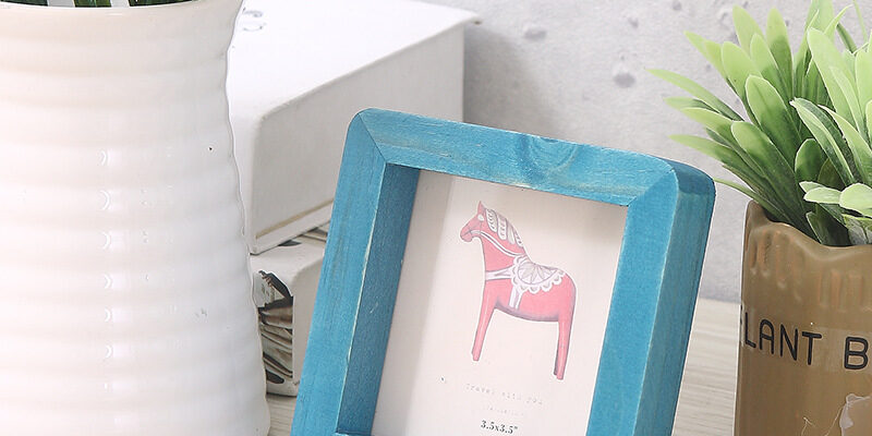 Vintage Solid Wood Mini Photo Frame with Glass Stand