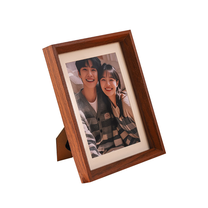 Vintage Wooden Photo Frame for Wedding Portrait Display